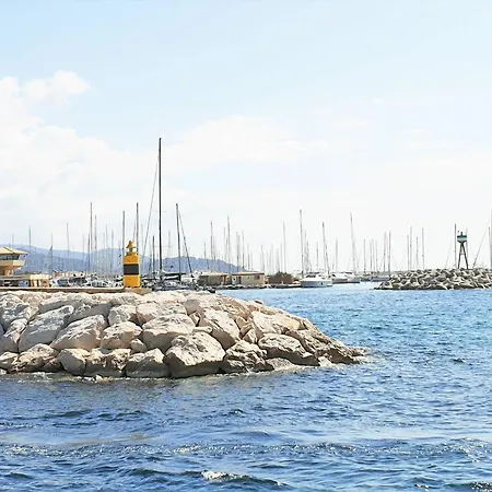 Au Lavandou Avec Parking, Acces Direct - Fr-1-251-252 *