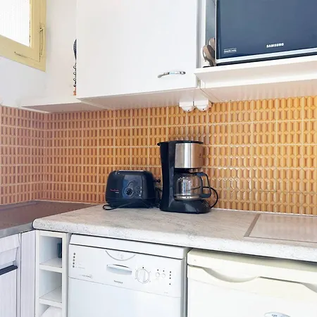 Au Lavandou Avec Parking, Acces Direct - Fr-1-251-252 Apartment *